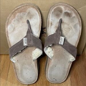 Vintage UGG Authentic Flip Flops. Suede brown. Womens size 7.